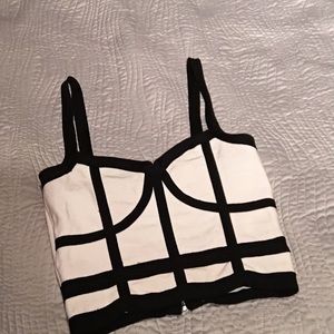 BEBE white and black crop!!!!